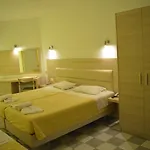 Sabina Hotel Theológos