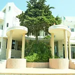 Sabina Otel Theológos