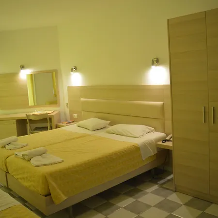 Sabina Hotel Theológos
