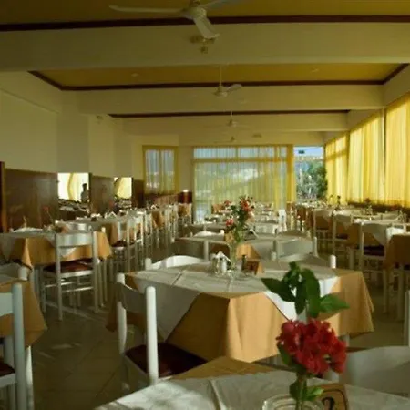 Sabina Hotel Theológos