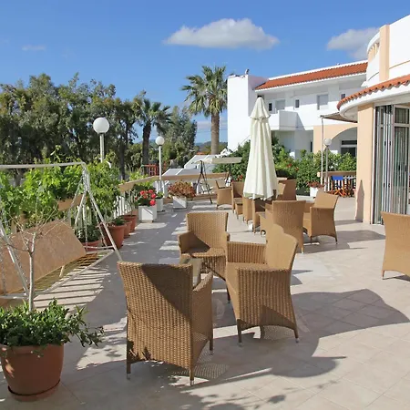 Sabina Hotel 3*