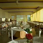 Sabina Hotel Theológos